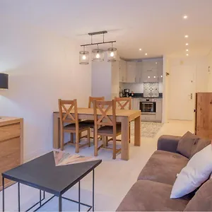 Apartment Portes Du Brevent -1 Bedroom With Magnificient Mont Blanc Views, Chamonix